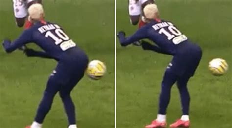 Neymar Produced An Outrageous Pass With His Backside During Stade Reims