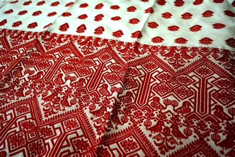 Enchanting Mekhela Chador A Traditional Hand Woven Garment Of Assam