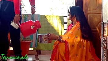 Voluptuous Mature Woman Gets Thoroughly Serviced By The Delivery Man Indian Sex Video Hd