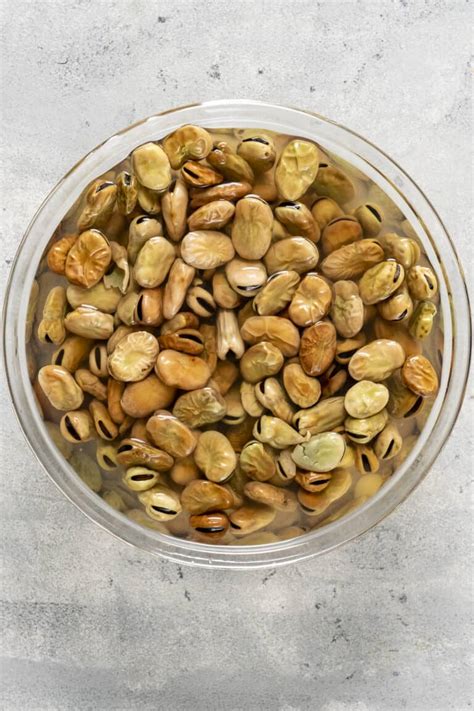 How To Prepare Fava Beans (Fresh & Dried) - Give Recipe