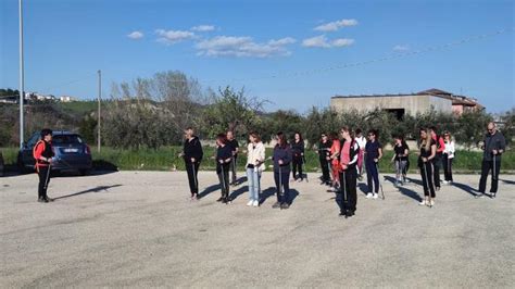 Ascoli Piceno Esercitazione Di Nordic Walking Con Partenza Dal Pianoro