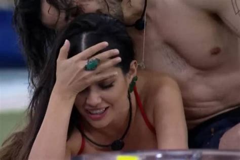 BBB21 Fiuk Provoca E Se Declara Para Juliette Estou Me Segurando