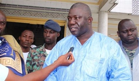 Côte d Ivoire Commandant Tracteur ex chef de guerre activement