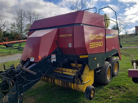 Sold New Holland Bb940 Hay And Forage Balers Square Tractor Zoom