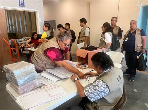 Se Coordinan Ine E Iee Para Entrega De Paquetes Electorales A