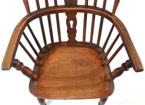 Antique Sack Back Windsor Chair Ebth