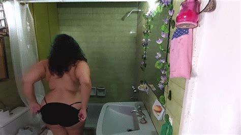BBW TAKING A SHOWER Amy Millenakis Clips Sale