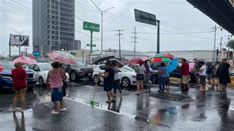 Vecinos De Sierra Ventana Bloquean Garza Sada Por Falta De Luz