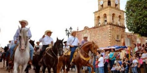 Roberto Sandoval Se Une A La Tradicional Fiesta De Compostela El Sol