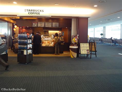 Bucked by the Star: Haneda Airport Terminal 2 South Pier （羽田空港第2ターミナル南ピア店）