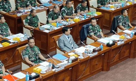 Momen Menhan Prabowo Di Antara Jenderal Andika Perkasa Dan Jenderal