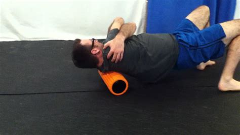 Self Massage Using A Foam Roller For Shoulders Youtube