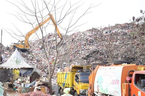 Sampah Menumpuk Di Tpa Rawa Kucing Dlh Kota Tangerang Libatkan Swasta