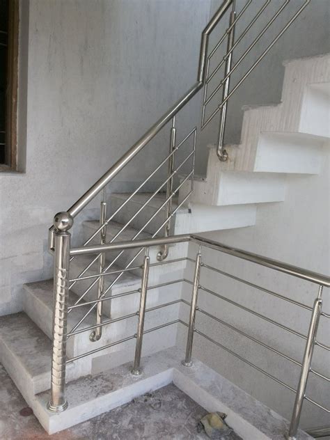 Silver Stairs Stainless Steel Staircase Railing For Home At Rs