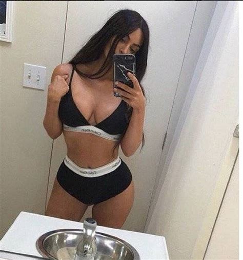 Fotos Famosas Que Aman Las Selfies Con Poca Ropa Publimetro M Xico