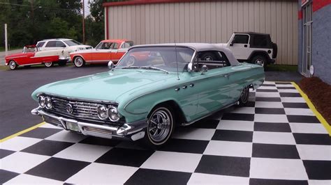 1961 BUICK LeSABRE CONVERTIBLE | BuffysCars.com