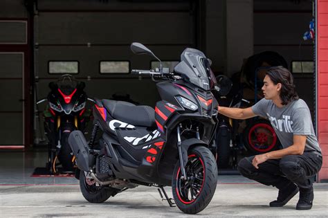 Aprilia Sr Gt Replica Motomag