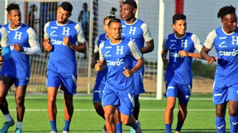 Selección de Honduras recibe inesperada ayuda para regresar al país