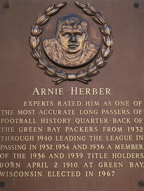 Wisconsin Athletic Hall of Fame-Arnie Herber