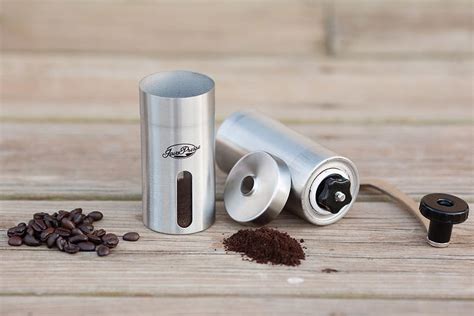 15 Best Coffee Gadgets and Accessories for Travelers