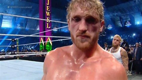 Watch Epic Phone Footage Of Logan Paul S Frog Splash On Roman Reigns At Wwe Crown Jewel 2022