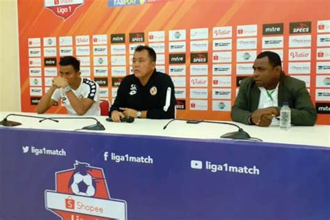 Pelatih Semen Padang Puas Dengan Hasil Imbang 1 1 Dengan Persipura