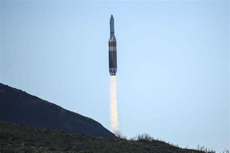 Pentagon Launches Spy Satellite As Concerns Mount Over Shutdowns