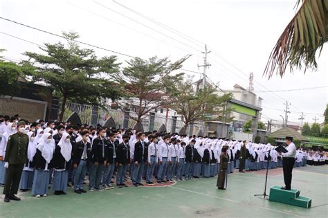 Upacara Bendera Dan Khatmil Quran Mengawali Tahun Pelajaran Baru MAN 1