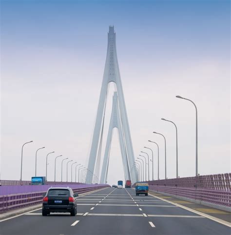 Hangzhou Bay Bridge Backpacker Travel