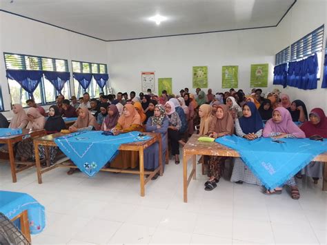 Rapat Pertemuan Orang Tua Siswa Di Uptd Smpn Sinjai Sulsel Swanara