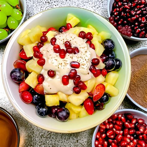 Ensalada De Frutas Navideña Con Salsa De Yogur Y Miel Fruiteria Anna