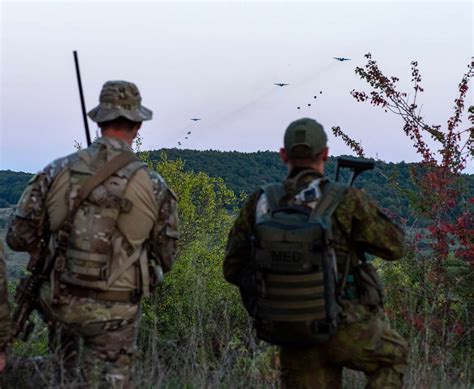 A U S Army Special Forces Soldier Right Assigned Nara And Dvids