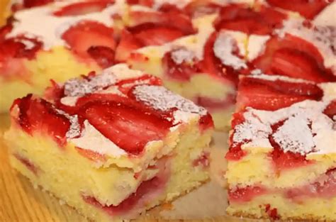 Erdbeerkuchen Vom Blech Rezept Schnelle Und Einfache Rezepte