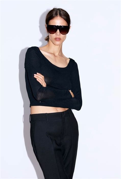 Pin By Liz Dasch On Minimalist Fashion Crop Tops Women