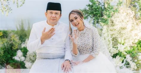 Intan Najuwa Selamat Berkahwin Mas Kahwin Rm Ribu Barang Hantaran