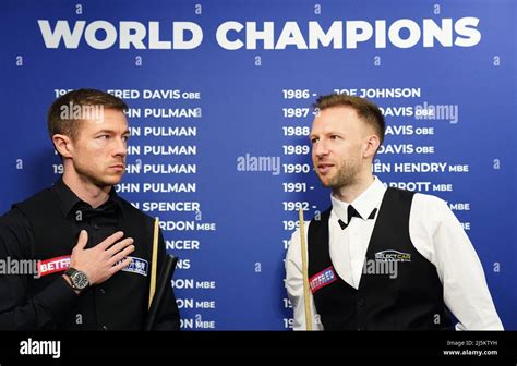 Jack Lisowski Y Judd Trump De Inglaterra Derecha Durante El Noveno