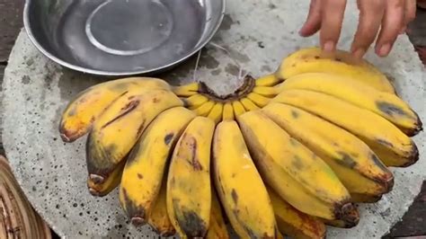 Malaysian Favourite Food Goreng Pisang Fried Banana Original Easy