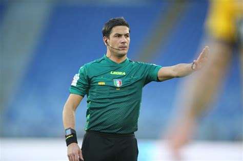 Inter Lecce Designato L Arbitro Manganiello I Precedenti