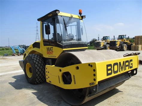 Bomag BW 213 D H 5 Compacteur De Sol Travaux Publics Home