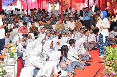 Siaran Keliling Di Bogor Atalia Kamil Dorong Sekolah Miliki Ciri Khas