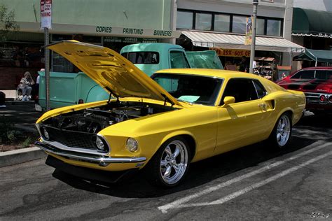 File1969 Ford Mustang Yellow Fvl