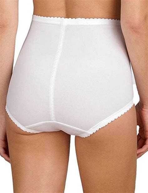 P Playtex I Can T Believe It S A Girdle Maxi Brief White