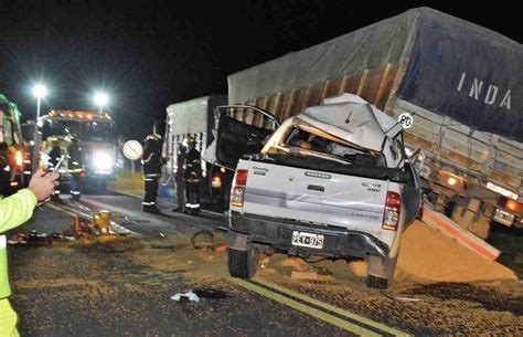 Ruta Un Herido Grave Tras Un Choque Entre Camioneta Y Cami N