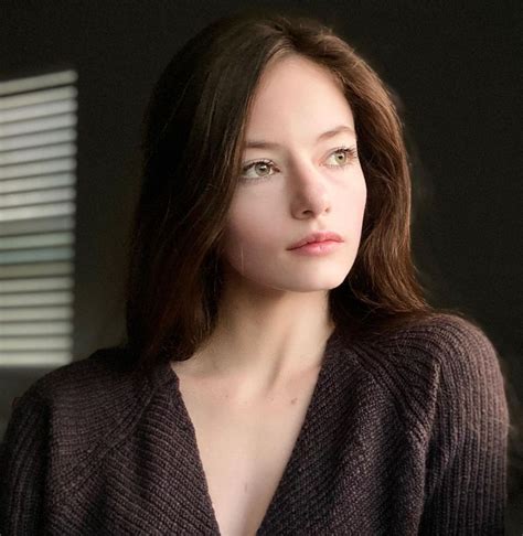 9 Kabar Mackenzie Foy Pemeran Cindy Di The Conjuring