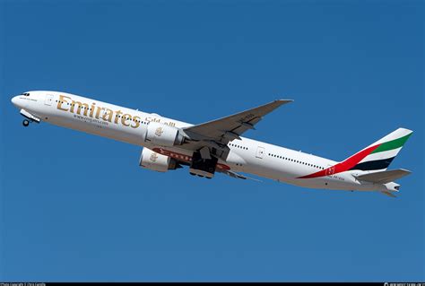 A6 EGG Emirates Boeing 777 31HER Photo By Chris Camille ID 1465114