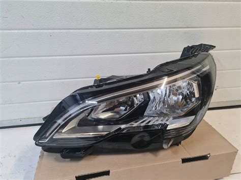 Lampa Przednia Lewa Peugeot Ii Ii Za Z Z