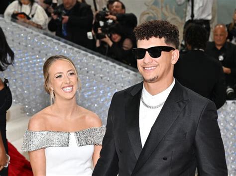 Brittany Mahomes Shares New Family Photos & We Can’t Resist Daughter