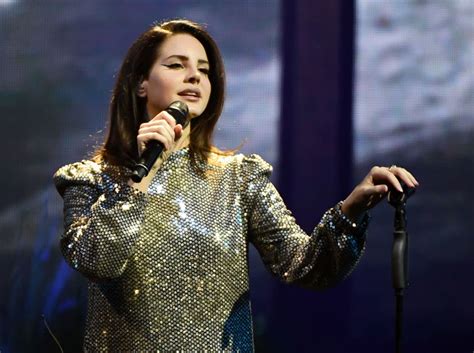 Here Are The Lyrics To Lana Del Reys Coachella — Woodstock In My Mind