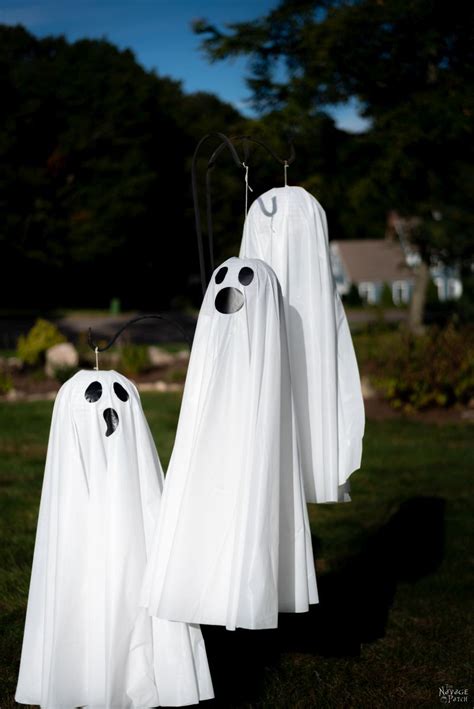 Easy Lighted Hanging Ghosts A Dollar Store Diy The Navage Patch