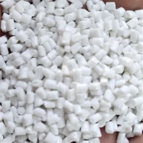 Milky White PP Plastic Granules For Injection Molding 0 93 G Cm3 At